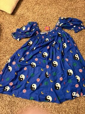 Dressed in LALA Blue Yin Yang & Emoji Print Puff Sleeve Dress